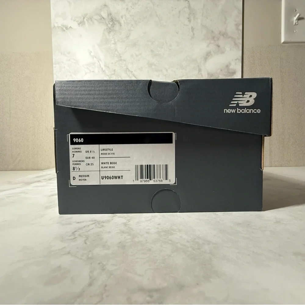 New Balance | Empty 9060 Shoe Box | Gray
